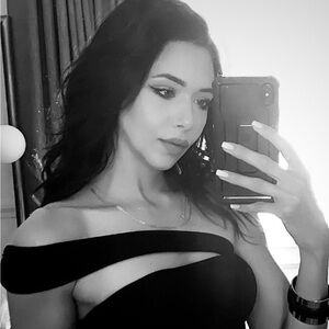 Meet your Posher, Monica